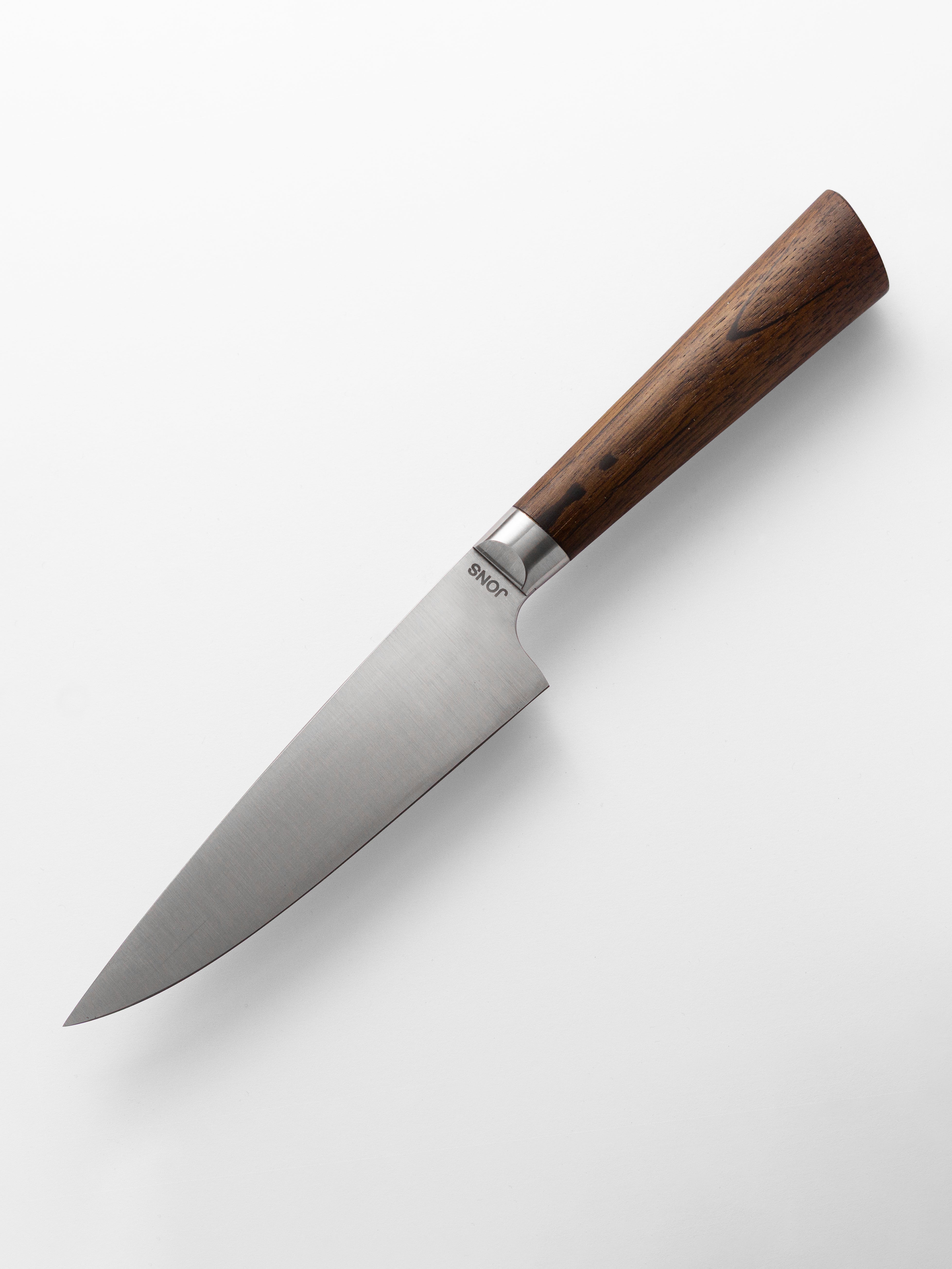 JONS C160 Küchenmesser mit Klinge aus Kohlenstoffstahl und Griff aus Räuchereiche