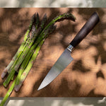 JONS Stirnholzbrett Eiche mit JONS C160 Räuchereiche und grünem Spargel